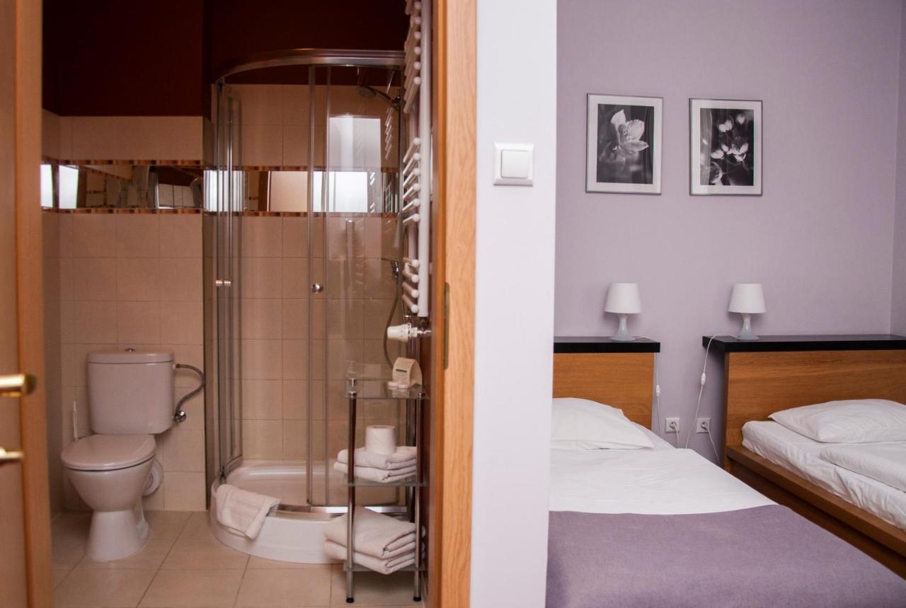 Hotel Sekowski Legnica Buitenkant foto