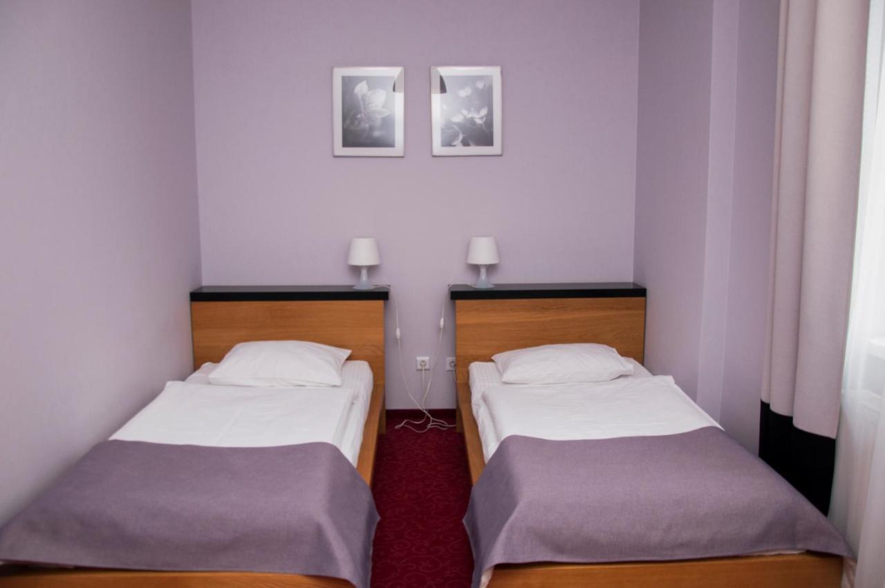 Hotel Sekowski Legnica Buitenkant foto